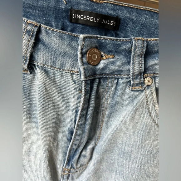 Sincerely Jules Straight Leg Slit Hem Jeans - Picture 4 of 12